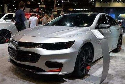 想买B级车就选它，刚上市就降4万，仅售13万果断放弃帕萨特