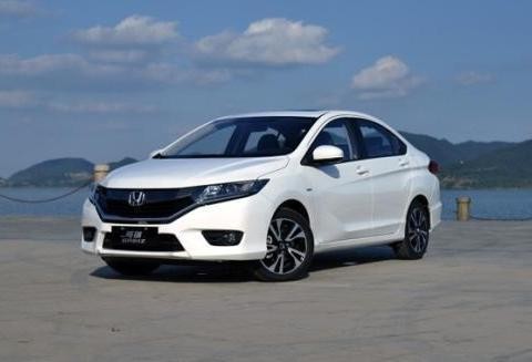 本田 低配的配置看了好心酸