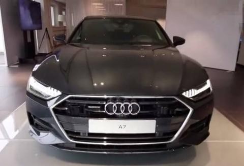 全新18款奥迪A7已经抵达国内, 全触摸式中控台逼格高, 仅售50万