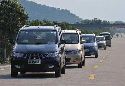 五菱宏光能否取代丰田皮卡成为边境地区武装利器？