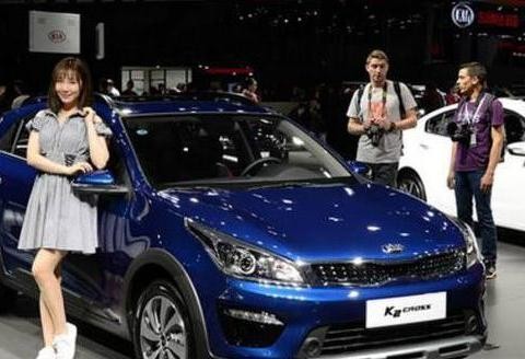 韩系车终于低头！造亲民SUV，做工不输途观，仅售7万排队提车！