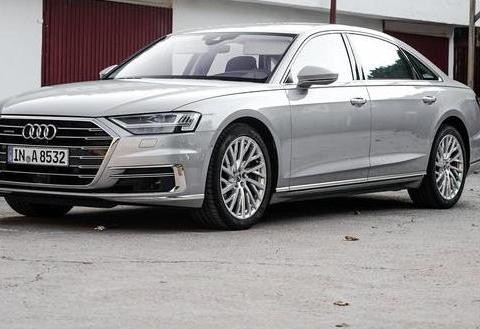 这次奥迪不减肥！电动竟抛弃电桩，换代A8L要让S级卖不掉