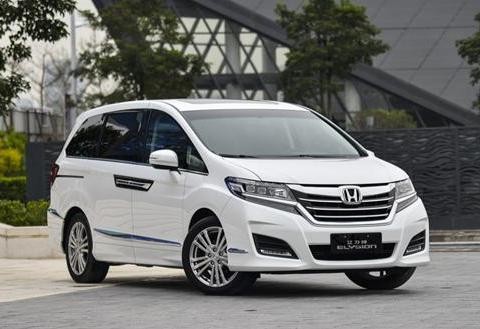 不管寒风还是湿冷，艾力绅都给你舒适关爱