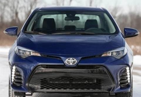 卡罗拉不感到羞愧吗？同级别的对手百公里都跑到10秒以内