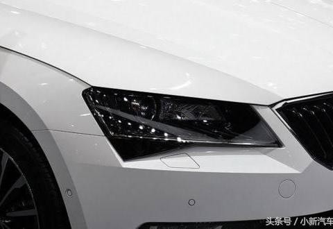 最纯正德系B级车！车身尺寸吊打凯美瑞 油耗5.6L直降3万 仅12万