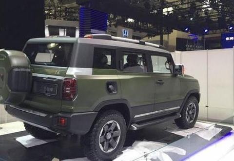 国产“越野王”: 军工品质+全时四驱, 卖10万买啥悍马汉兰达?