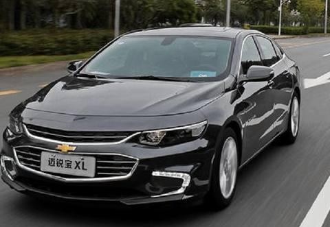 这款车是真正的轿跑之王，福特野马都比不过它，直降4万吊打迈腾