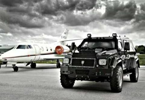 一整箱油上千块一脚油门一顿饭，悍马在它面前也只能称小弟