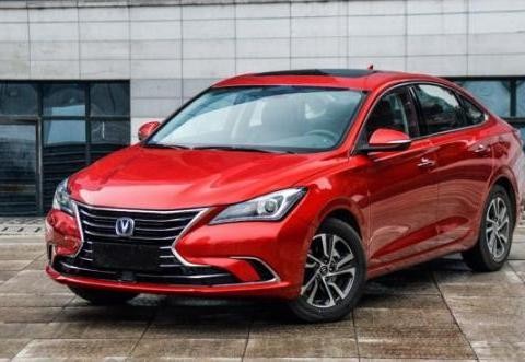 这才是国产最美家轿, 轴距2米7, 5万起售, 艾瑞泽5、帝豪瑟瑟发抖