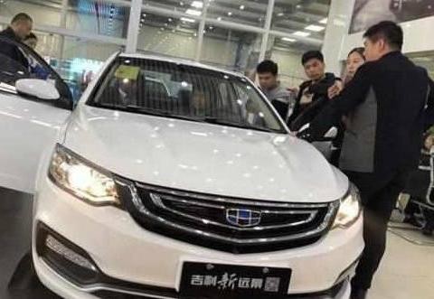 吉利远景18年新款，内饰配置全面升级不输20万合资车，售价仅5万