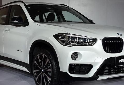 宝马X7提前报道，6座配透明车顶，成土豪的最爱奥迪奔驰都急了！