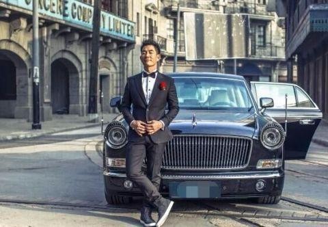 任贤齐花五百万买红旗L5，爱国情怀爆表