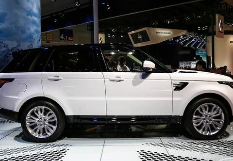 史上油耗最低版路虎，一公里只需2毛钱，土豪都想买，放弃宝马X5