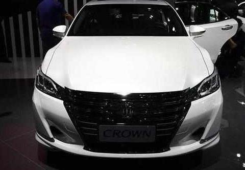 30岁男人首选的4款轿车，既稳重又大气，第三款是中型车的标杆！