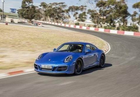 保时捷911百年外形不变为什么还会如此畅销？一切来源于他的性能