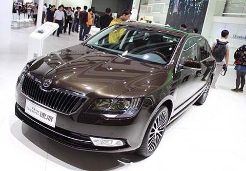 这辆合资车被逼上绝路，又降4万，比帕萨特有档次，仅卖12.98万