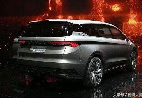 吉利爆款mpv七座商务车