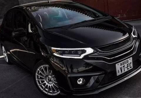 不懂车的叫飞度，懂车都叫GK5，同级别的超跑