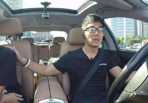 台湾明星任贤齐花500万不买国外豪车，却选择了国产红旗！