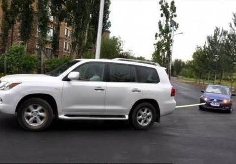 如果拖车，自动挡的车应该挂哪个挡位?！