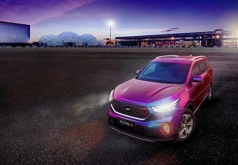 运用了一百种颜色的车，让你见识什么叫五彩斑斓的紫