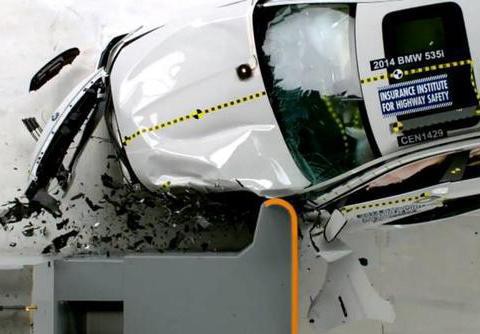 都说上车选位坐事关安全！这下终于懂了