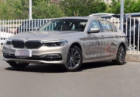 最亲民的宝马5系来了，颜值高+油耗6L，卖这价买啥帕萨特？！