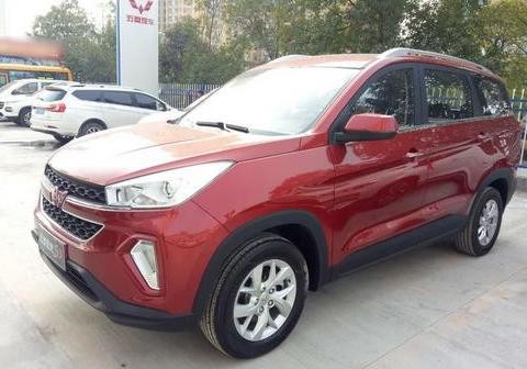 朋友碍于面子买辆五菱宏光，外观骚气，开去上班也有面子