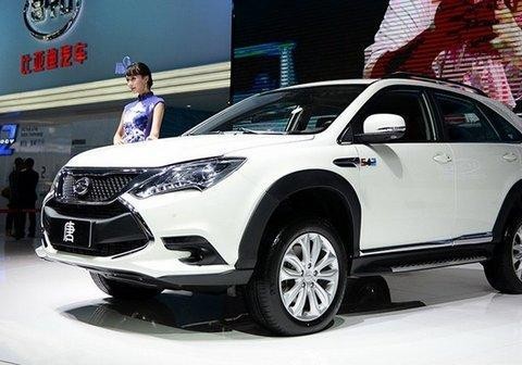 新比亚迪唐颜值爆表，媲美保时捷！