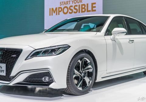 全新丰田皇冠东京发布，新架构新外观，迈腾凯美瑞雅阁都靠边站！