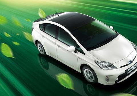 新能源二手车的尴尬：95万元的特斯拉三年后残值仅30万