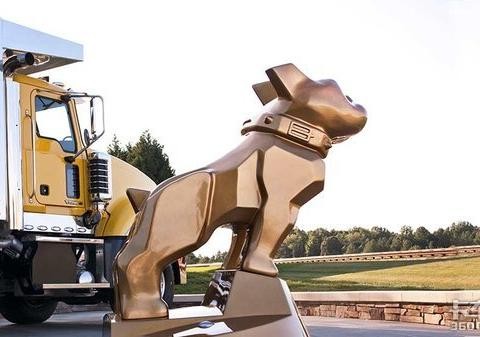 马克卡车为啥叫斗牛犬？它可能是最成功的汽车品牌形象