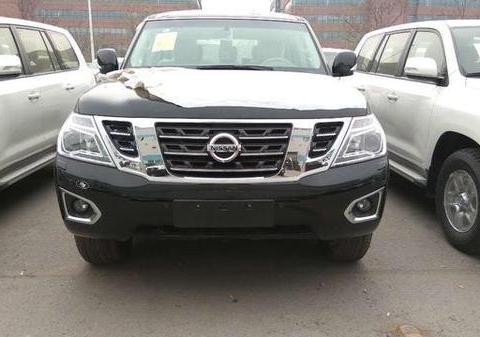 2017款中东版尼桑途乐4000改装大包围