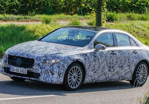 奔驰A级三厢版车型