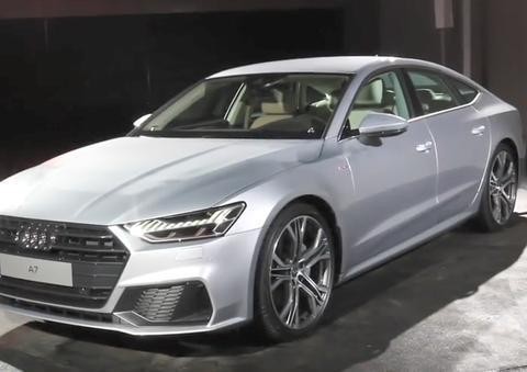 无框车门配俩大屏，3.0T+V6动力+定制车灯，最美奥迪就此诞生