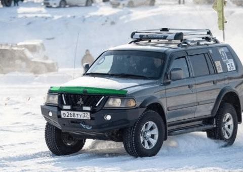 30万进藏神车, 4.6m长+3.0L配V6自吸, 老司机: 刚买普拉多就后悔