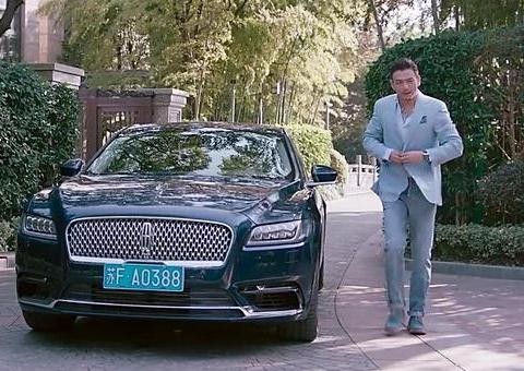 林肯大陆让奥迪车主肠子悔青！科技豪华吓懵奔驰，50万逼疯宝马！