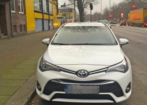 颜值比思域还高，7座卡罗拉，尺寸不输迈腾旅行，12万落地！