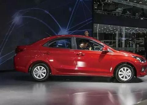 它跑滴滴省油，工信部油耗5.2L，售价不到5万