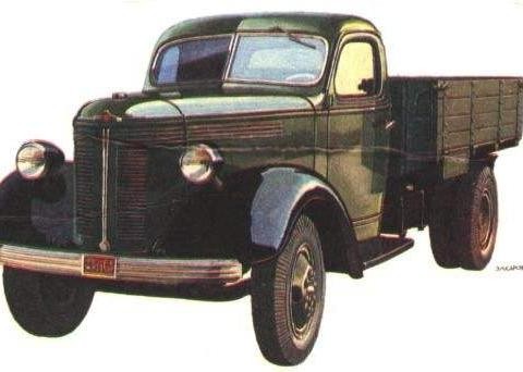 它是中国制造的第一辆汽车，造型十分独特老司机都不知道怎么点火