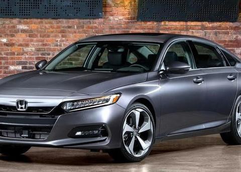 新一代本田雅阁首亮相，这配置外观还买啥凯美瑞？