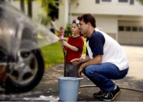 高压水枪洗车方便，但是这个地方不能随意冲，可能会导致车报废