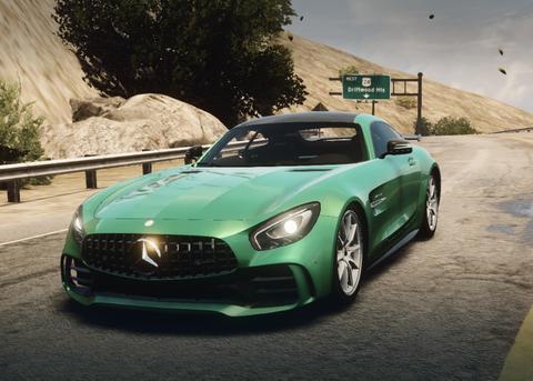 奔驰推出了AMG GT Coupe四门轿跑