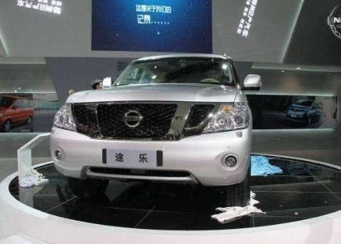 日产越野豪车, 一跺脚狠降60万人民币! 实在让陆巡尴尬了!