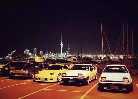 怀念过去，致汽车历史上风靡一时的跳灯