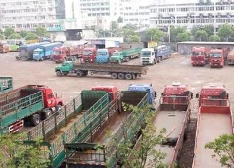 买了不到3个月的货车，却又被卖掉，货车司机老泪纵横：没法活啊