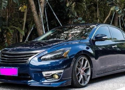 男子花6千块改装天籁车身颜色，女友看见怒了