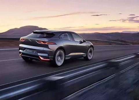 日内瓦车展豪强交锋，捷豹I-PACE汹涌驶出，连特斯拉也不寒而栗