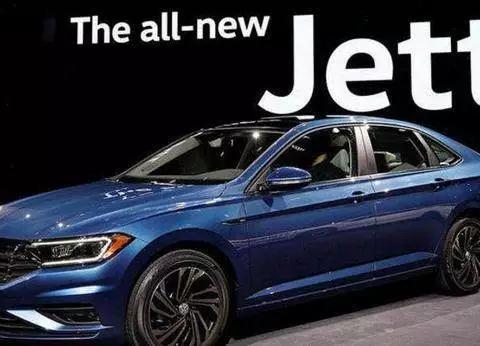 全新速腾上市，两块高清屏，换装1.5T+8AT，思域老实了！