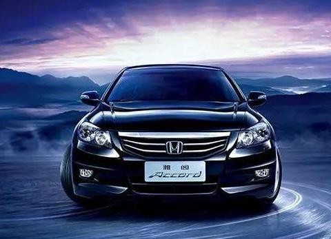 十代雅阁外观帅到不行，网友：不得不说，这车真漂亮！